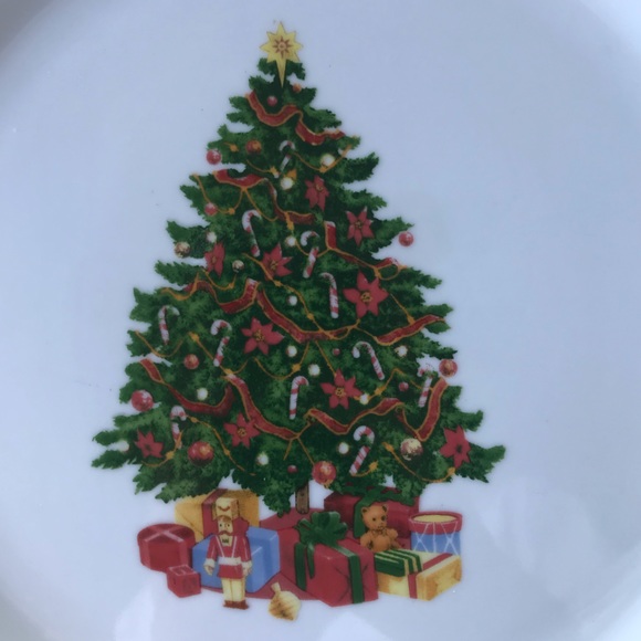 Set Of 2 Dessert/Salad Plates By Holiday Time 7.5” NWOT - Picture 3 of 5